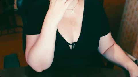 CharlotteXTasty online show from 15, 9, 2025