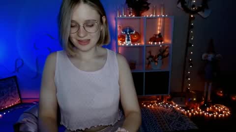 Snapshot of charming_beauty chatting on 21, 12, 2024 Michelle online show from 21, 12, 2024
