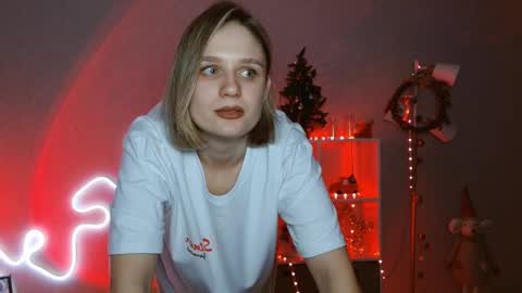 Snapshot of charming_beauty chatting on 27, 12, 2024 Michelle online show from 27, 12, 2024