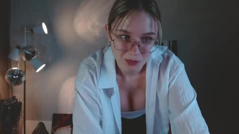 Michelle  online show from 18, 4, 2026