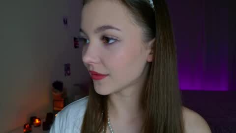 Snapshot of charming_bliss chatting on 29, 9, 2025 Kaylee online show from 29, 9, 2025