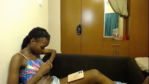 Coco online show from 3, 12, 2025