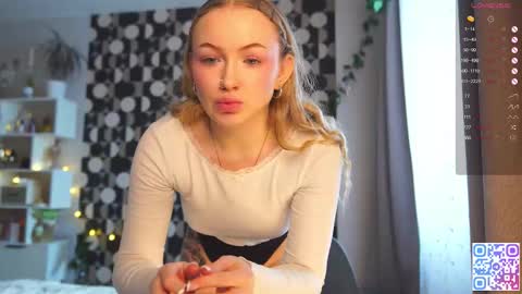 Snapshot of charming_daisy chatting on 5, 2, 2026 my fansly Charming daisy My Wishlist for new toys online show from 5, 2, 2026