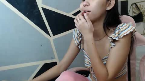 Charm online show from 25, 2, 2026