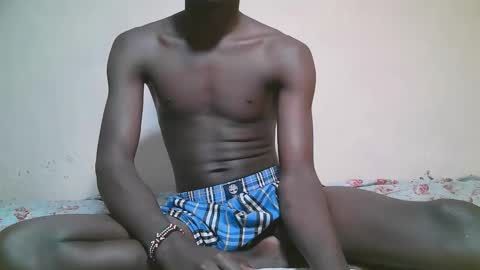 charmzboy online show from 28, 11, 2025