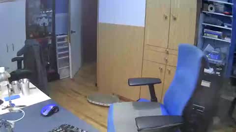 Snapshot of chatandfun666 chatting on 15, 12, 2025 wanaBeYourToy online show from 15, 12, 2025