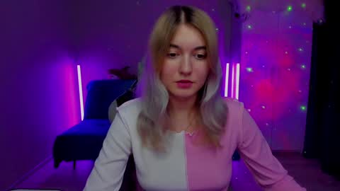Snapshot of chatur_lady_ chatting on 3, 12, 2024 Betty online show from 3, 12, 2024