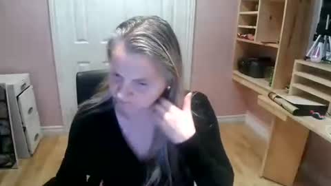 chealsiek online show from 4, 12, 2025