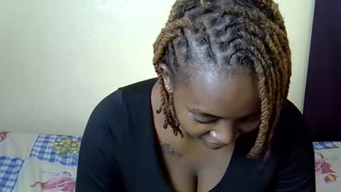 Snapshot of cheerchelly chatting on 30, 11, 2025 Cheerchelly online show from 30, 11, 2025