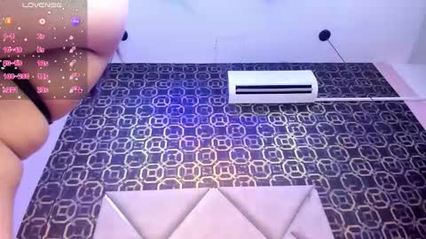 Snapshot of cheerryblossom_ chatting on 10, 9, 2025 Cherry online show from 10, 9, 2025