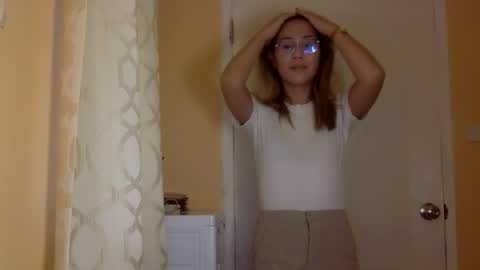 chelly4u69 online show from 26, 11, 2025