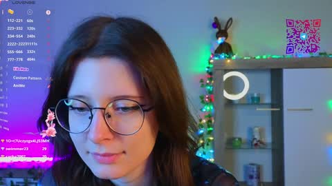 Mona online show from 4, 1, 2025