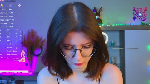 Mona online show from 6, 1, 2025