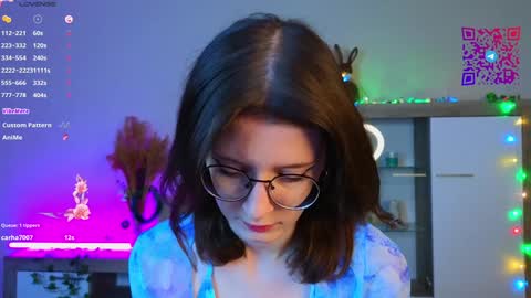 Mona online show from 10, 1, 2025