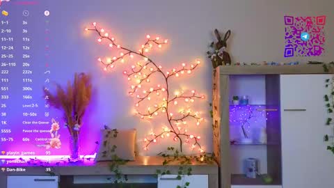 Mona online show from 22, 2, 2025