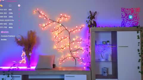 Mona online show from 28, 2, 2025