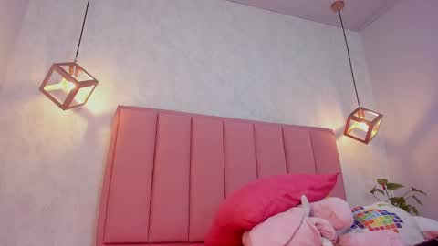 Camila  online show from 15, 2, 2025