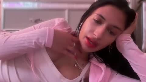 Snapshot of cherliecarmen chatting on 27, 1, 2025 cherliecarmen online show from 27, 1, 2025