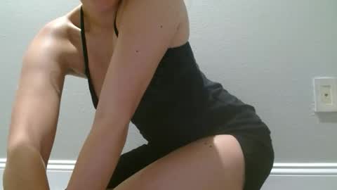 cherry7_7 online show from 1, 11, 2025