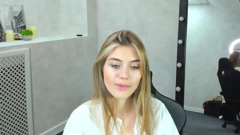 cherry_pr1ce online show from 23, 12, 2024