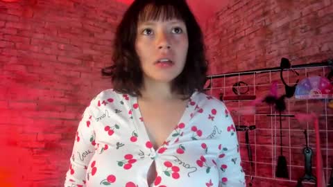 Snapshot of cherry_xoxx chatting on 29, 9, 2025 online show from 29, 9, 2025