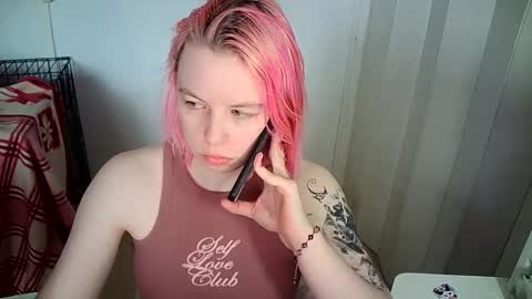cherrybaby_0 online show from 18, 4, 2026