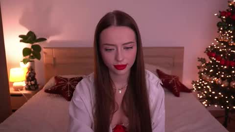 Snapshot of cherryblossom224 chatting on 15, 12, 2025 Alisha online show from 15, 12, 2025