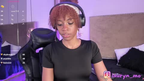 Cherry Lady online show from 3, 12, 2024