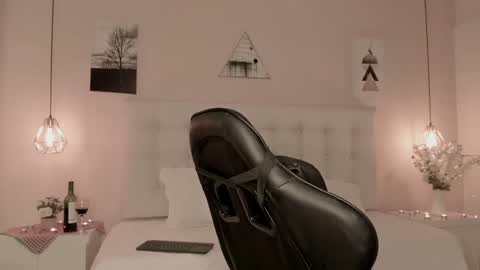 Cherry Lady online show from 14, 2, 2025