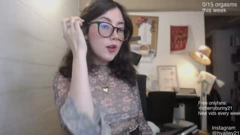 Sarah Prez online show from 9, 7, 2026