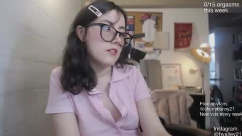 Sarah Prez online show from 27, 7, 2026