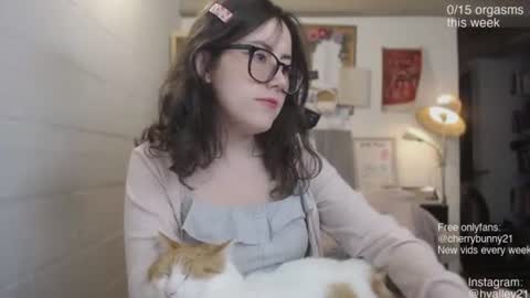 Sarah Prez online show from 31, 7, 2026