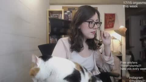 Sarah Prez online show from 9, 8, 2026