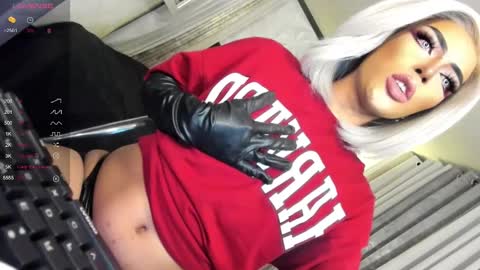 Snapshot of cherryharper chatting on 12, 1, 2025 THE ALPHA GODDESSOFSEXUALDESIRE online show from 12, 1, 2025