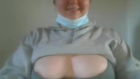Snapshot of cherryjune chatting on 29, 4, 2026 CherryJune online show from 29, 4, 2026