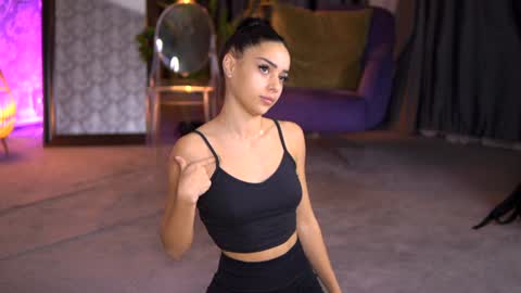 Selena online show from 4, 1, 2025