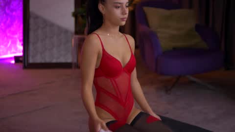 Selena online show from 22, 2, 2025