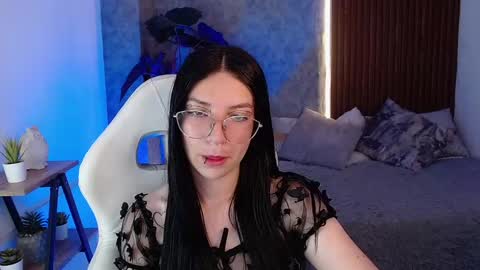 Chiara online show from 4, 3, 2025
