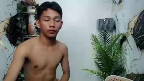 Snapshot of chick_renz chatting on 29, 9, 2025 chick_renz online show from 29, 9, 2025