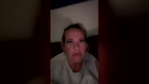 chickenlegs25 online show from 17, 5, 2026