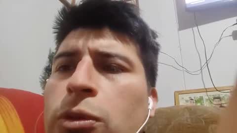 Snapshot of chilehot28 chatting on 15, 12, 2025 chilehot28 online show from 15, 12, 2025