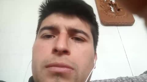 Snapshot of chilehot28 chatting on 15, 12, 2025 chilehot28 online show from 15, 12, 2025