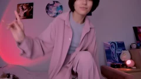 Snapshot of chill_girrrl chatting on 24, 10, 2025 Vivian online show from 24, 10, 2025