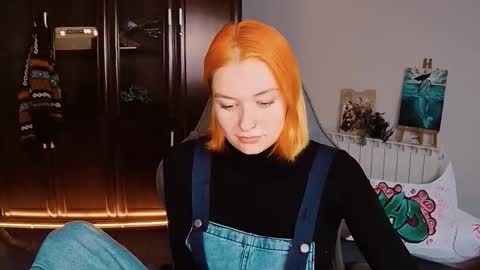 Snapshot of chillsnail_bro chatting on 15, 10, 2025 Bella online show from 15, 10, 2025