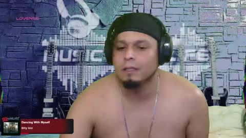 Snapshot of chinoroz chatting on 8, 3, 2025 Enrique online show from 8, 3, 2025