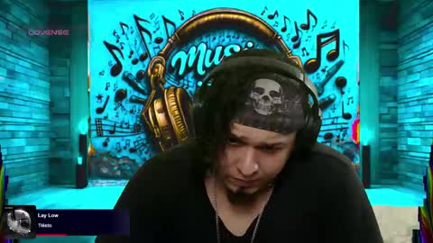 Snapshot of chinoroz chatting on 12, 3, 2025 Enrique online show from 12, 3, 2025