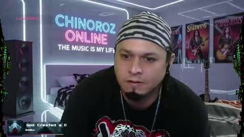 Snapshot of chinoroz chatting on 9, 10, 2025 Enrique online show from 9, 10, 2025