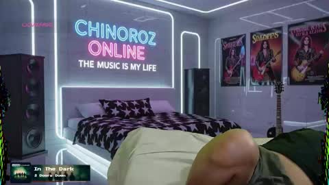 Snapshot of chinoroz chatting on 13, 10, 2025 Enrique online show from 13, 10, 2025