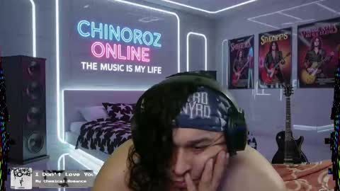 Snapshot of chinoroz chatting on 24, 10, 2025 Enrique online show from 24, 10, 2025