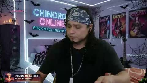 Snapshot of chinoroz chatting on 25, 10, 2025 Enrique online show from 25, 10, 2025